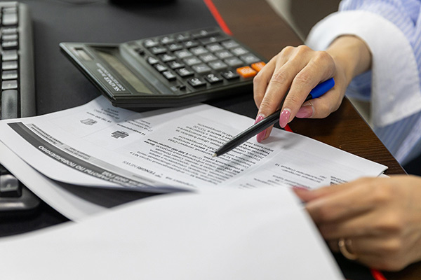 Déclarer un décès à la CPAM : démarches auprès de l'Assurance Maladie